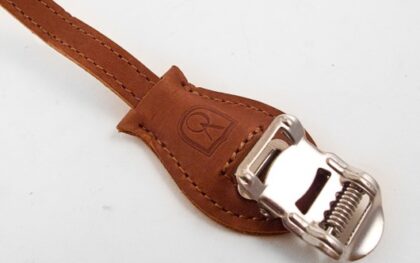 Grand Cru Laminated Leather Toe Straps